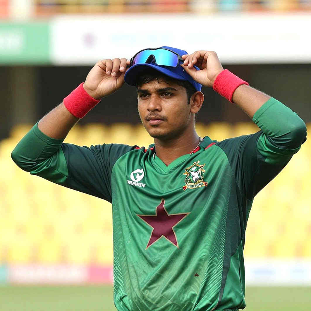 ১২৪/৬ থেকে ৩৯০: ম্যাট রেনশ'র সেঞ্চুরি, ডারবানের পিচ আর 'মুক্তি'-র ফাঁকা হিসাব