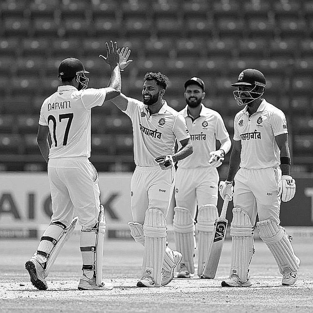 ইনজুরির ধাক্কায় হারিকেনস: স্মিথ ছিটকে, গ্রিন ও আয়েরির ওপর ভরসা