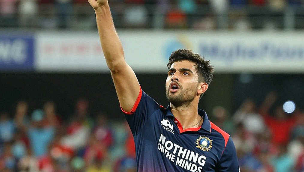 যে খাতা ফাঁকা ফিরে এল: ট্রান্সফার উইন্ডো, ব্লকচেইন আর ক্রিকেটের না-বলা গল্প